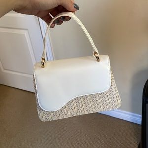 White beige straw leather vacation micro bag